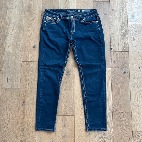 Miss Me Mid Rise Easy Skinny Denim - Picture 3 of 9